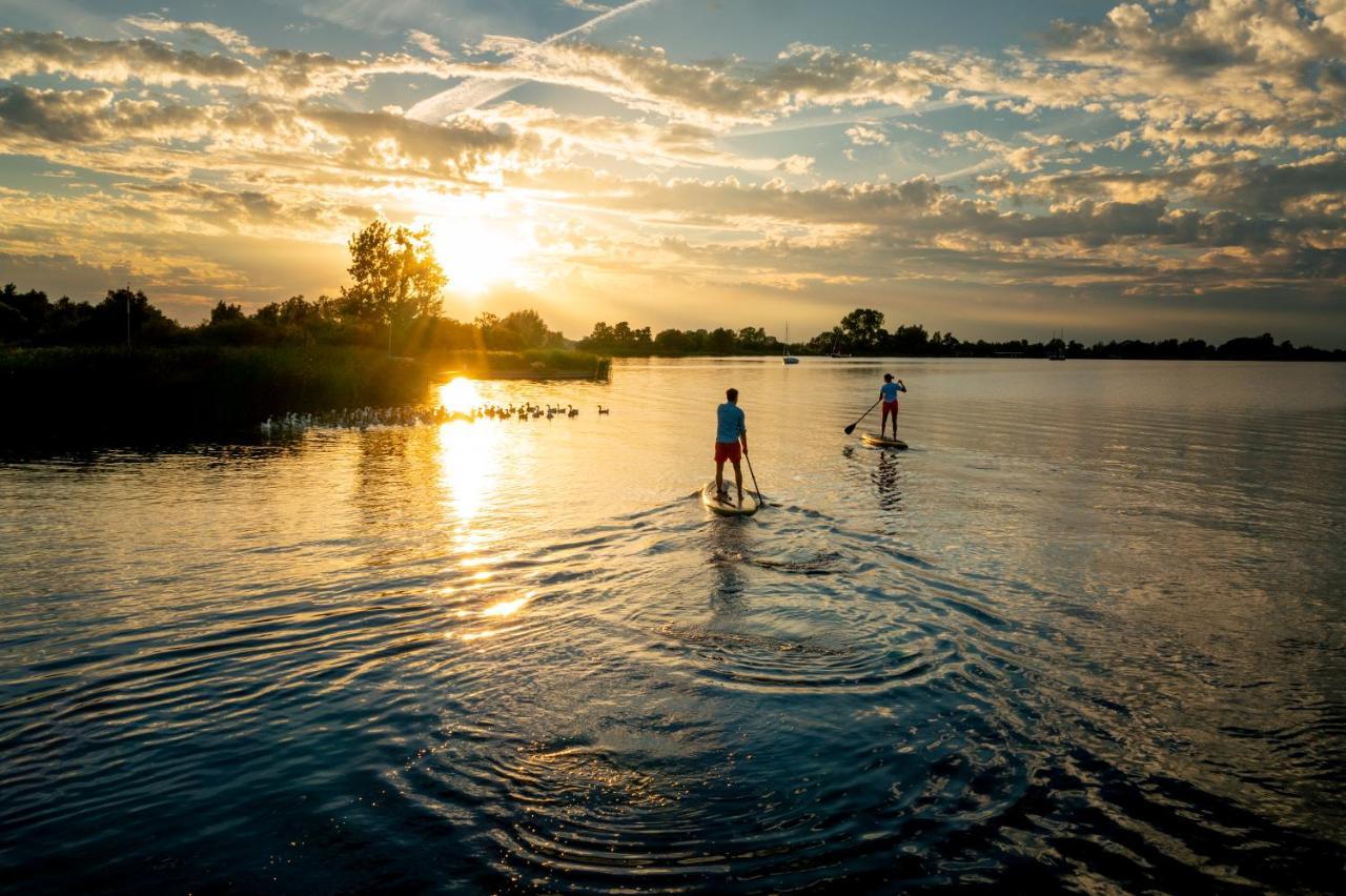 Pean-Buiten Waterlodges Nes  Экстерьер фото