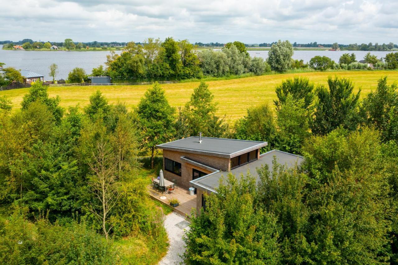 Pean-Buiten Waterlodges Nes  Экстерьер фото